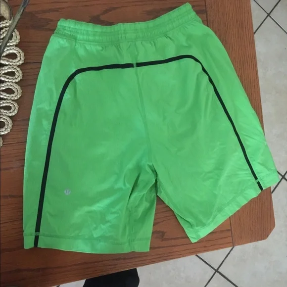 Mens Lululemon shorts green small​ - Picture 2 of 8